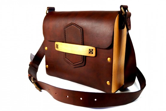 BOXY. Коричневая мужская сумка из кожи и дерева BOXY. Коричневая мужская сумка из кожи и дерева